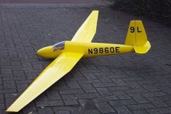 Plywood-Balsa-SGS-1-23-Schweizer-Sailplane-Tom-Martin-Radio-Control-glider-yellow