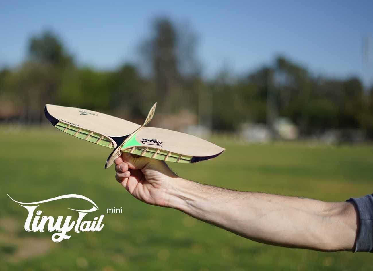 Balsa Wood Airplanes For Kids Toy DIY Rubber Band Powered Aircraft Glider Airplane Model Outdoor Sports Flying DIY Handmade Toys Random Style Rubber Band Airplanes